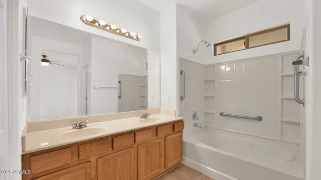 1835 S SWAN Drive, Gilbert, AZ 85295