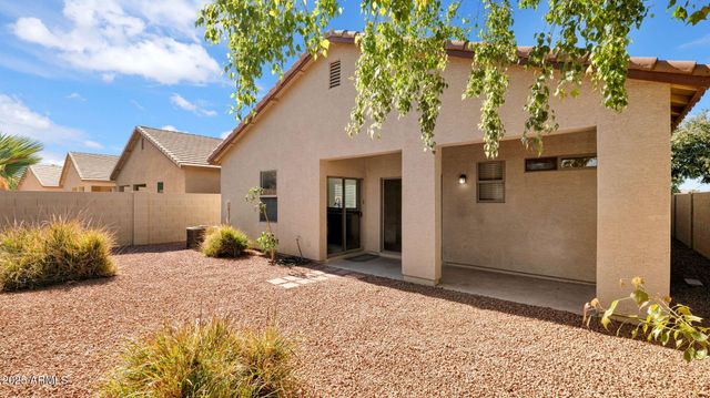 1835 S SWAN Drive, Gilbert, AZ 85295