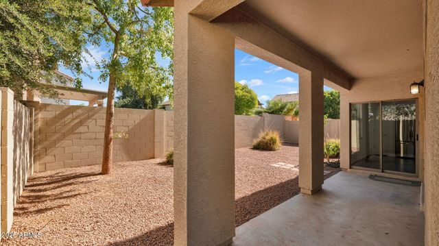 1835 S SWAN Drive, Gilbert, AZ 85295