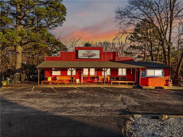 2080 E Van Buren, Eureka Springs, AR 72632