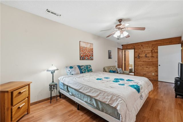 2080 E Van Buren, Eureka Springs, AR 72632