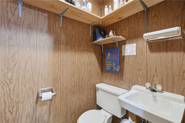 2080 E Van Buren, Eureka Springs, AR 72632