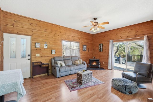 2080 E Van Buren, Eureka Springs, AR 72632