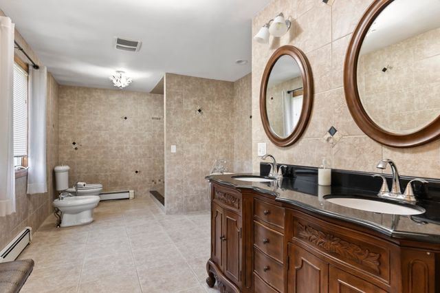 12 Wood Street, Hopkinton, MA 01748