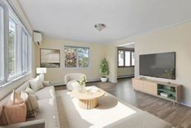 12 Wood Street, Hopkinton, MA 01748