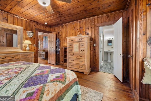 395 E Louise Street, Clarkesville, GA 30523