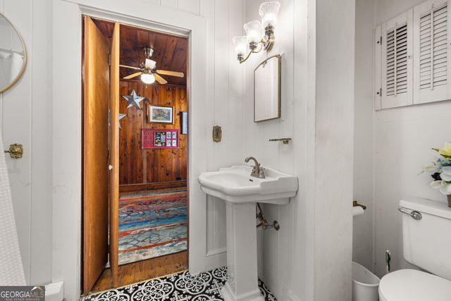 395 E Louise Street, Clarkesville, GA 30523