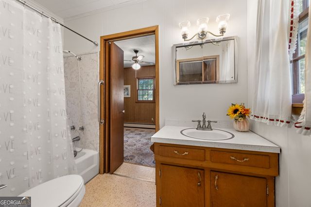 395 E Louise Street, Clarkesville, GA 30523