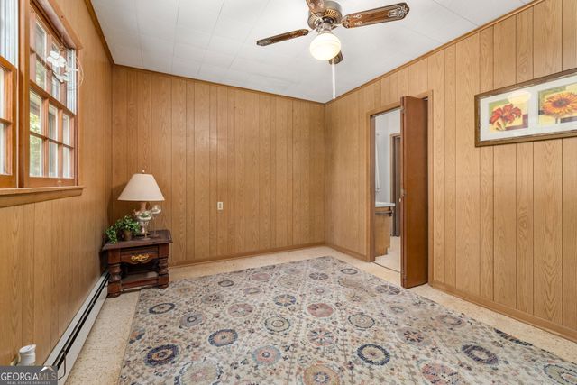 395 E Louise Street, Clarkesville, GA 30523