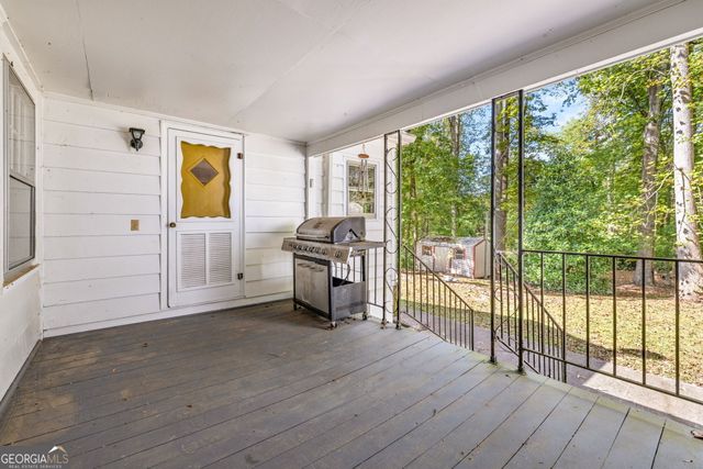 395 E Louise Street, Clarkesville, GA 30523