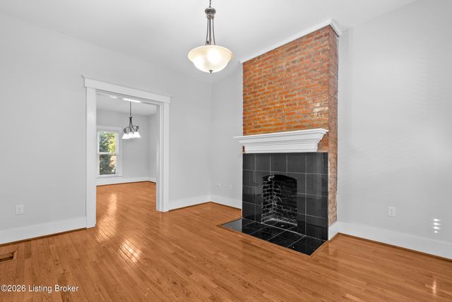 434 E Oak St, Louisville, KY 40203