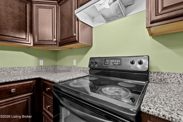 434 E Oak St, Louisville, KY 40203