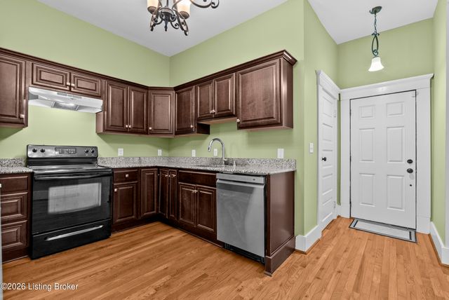 434 E Oak St, Louisville, KY 40203