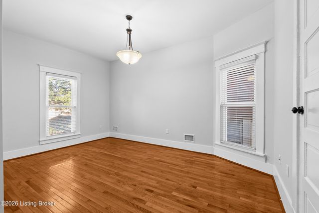 434 E Oak St, Louisville, KY 40203