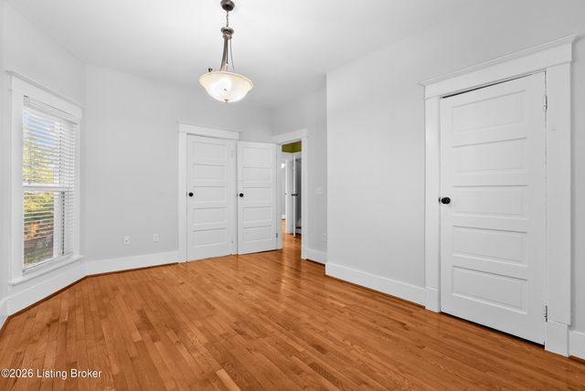 434 E Oak St, Louisville, KY 40203
