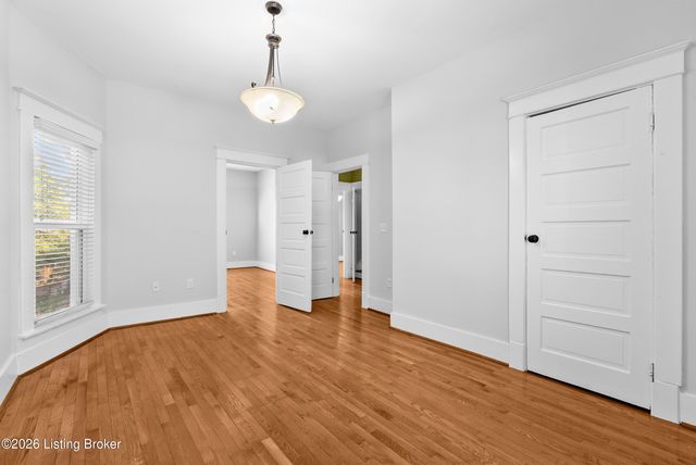 434 E Oak St, Louisville, KY 40203