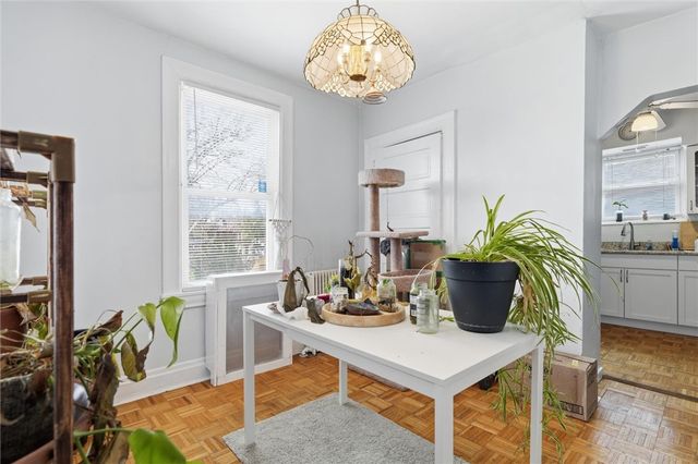 7105 Reynolds St, Point Breeze, PA 15208