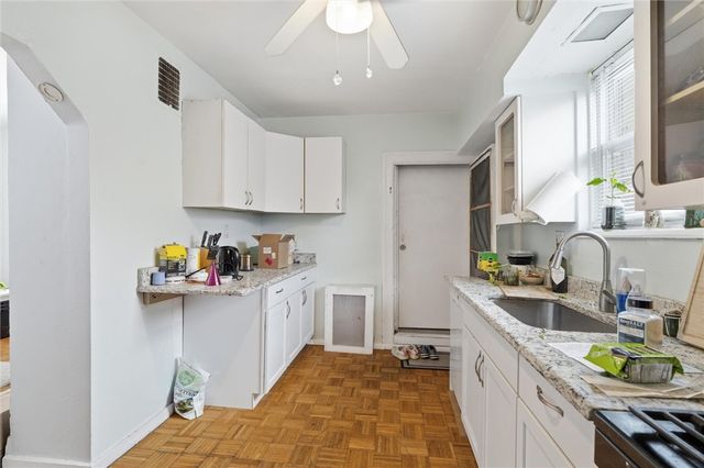 7105 Reynolds St, Point Breeze, PA 15208