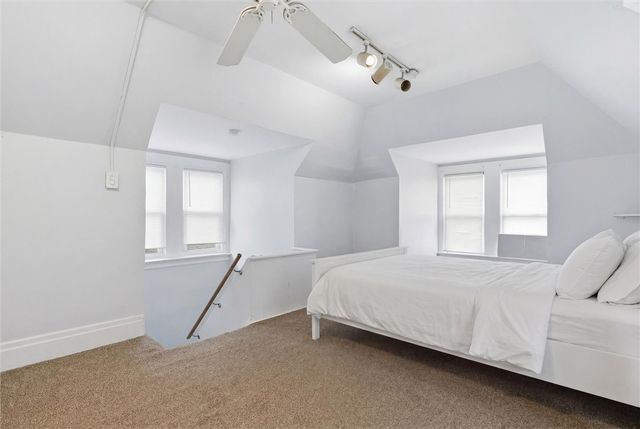 7105 Reynolds St, Point Breeze, PA 15208