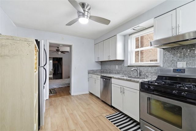 7105 Reynolds St, Point Breeze, PA 15208