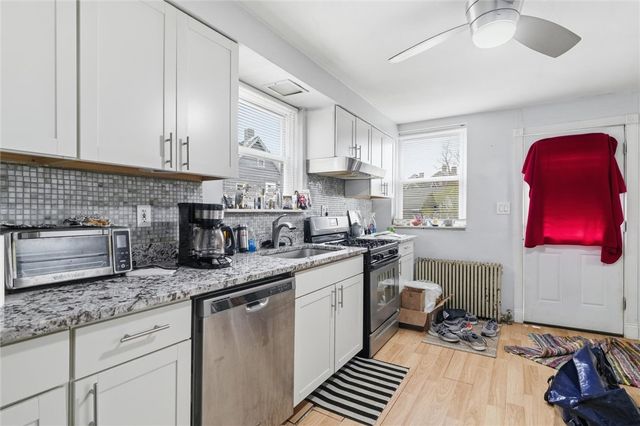 7105 Reynolds St, Point Breeze, PA 15208