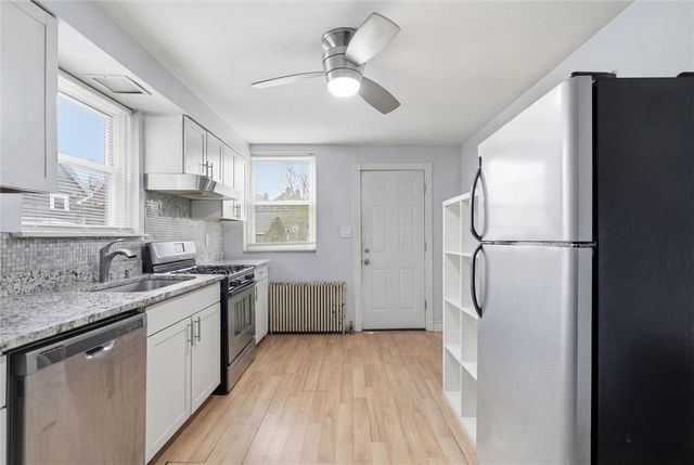 7105 Reynolds St, Point Breeze, PA 15208