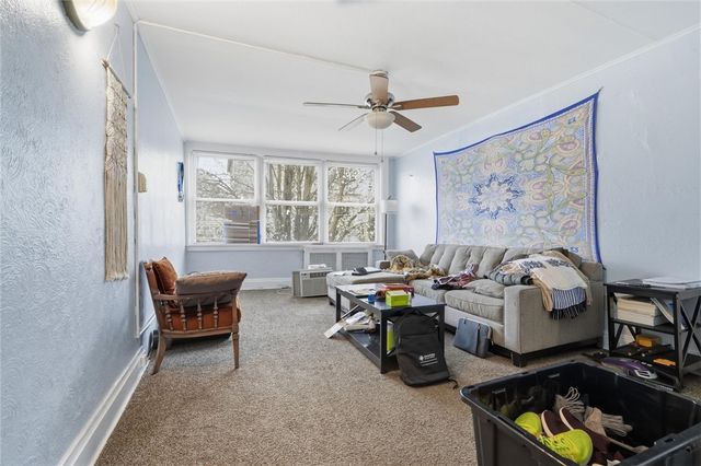 7105 Reynolds St, Point Breeze, PA 15208