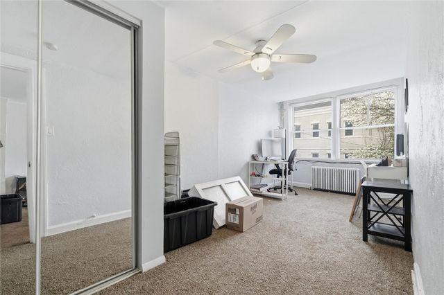 7105 Reynolds St, Point Breeze, PA 15208