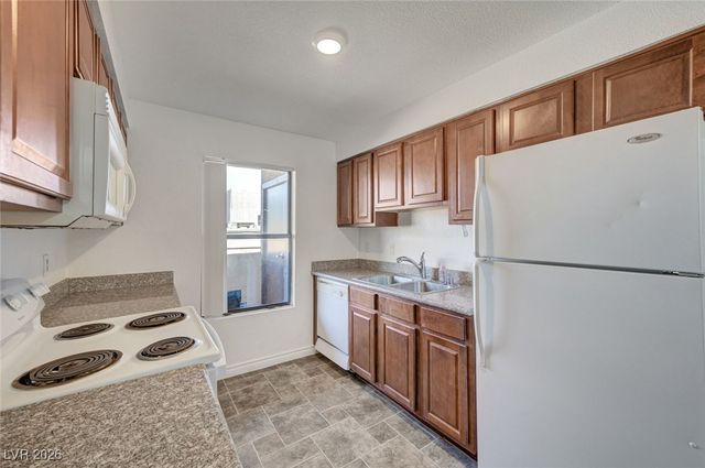 2451 North Rainbow Boulevard 2035, Las Vegas, NV 89108