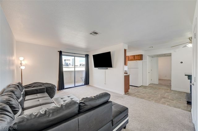 2451 North Rainbow Boulevard 2035, Las Vegas, NV 89108