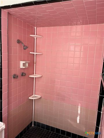 208 E Voelter Avenue, Killeen, TX 76541