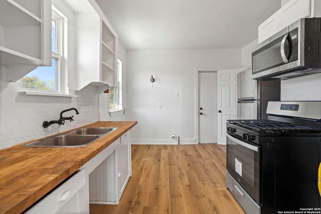 2011 Cincinnati Ave, San Antonio, TX 78228
