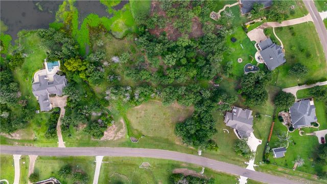 6922 McCrae Lane, Bryan, TX 77808