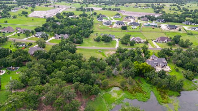 6922 McCrae Lane, Bryan, TX 77808