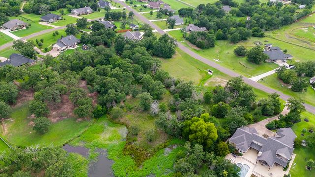6922 McCrae Lane, Bryan, TX 77808