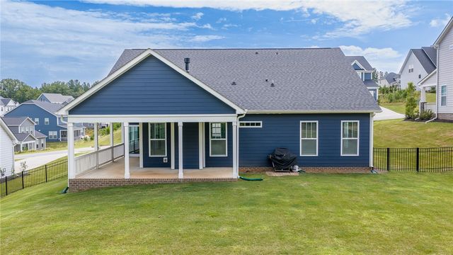 210 Maverick Trail, Central, SC 29630