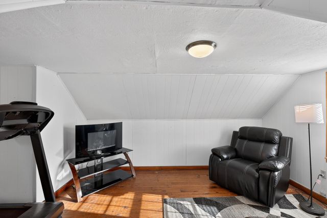 1710 Logan Avenue, Waterloo, IA 50703