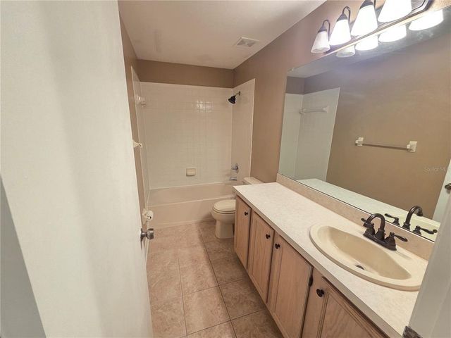 310 KENSINGTON LAKE CIRCLE, Brandon, FL 33511