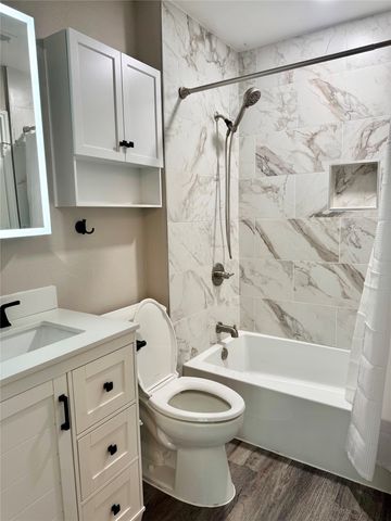 301 Shady Grove Drive A, Granbury, TX 76049