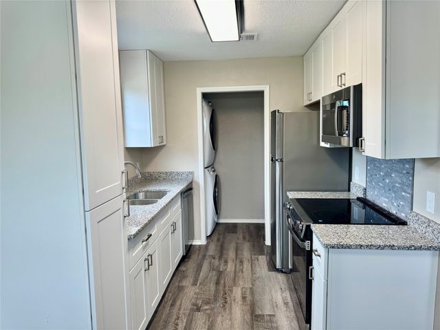 301 Shady Grove Drive A, Granbury, TX 76049