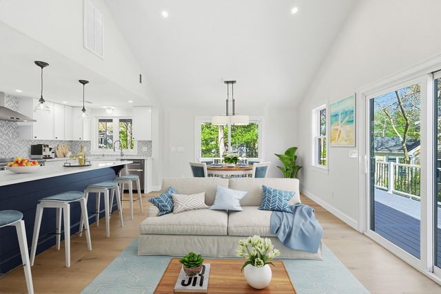 31 Marway, Mashpee, MA 02649