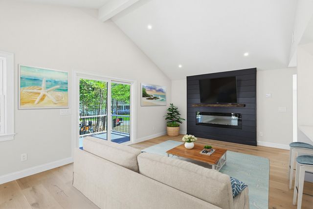 31 Marway, Mashpee, MA 02649