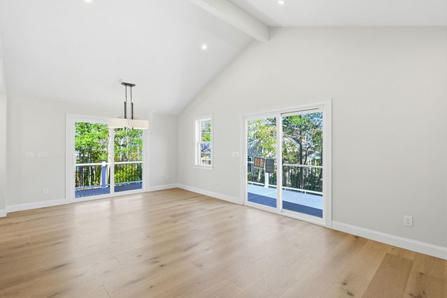 31 Marway, Mashpee, MA 02649