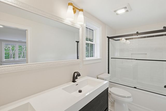 31 Marway, Mashpee, MA 02649