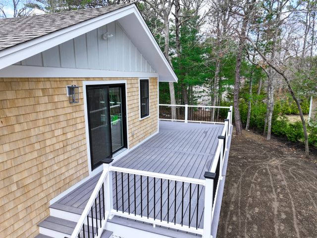 31 Marway, Mashpee, MA 02649