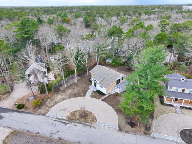 31 Marway, Mashpee, MA 02649