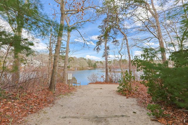 31 Marway, Mashpee, MA 02649