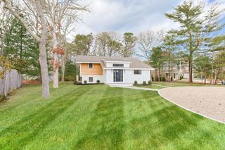 31 Marway, Mashpee, MA 02649