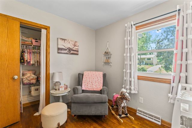4900 Fairview Drive, Pleasant Hill, IA 50327