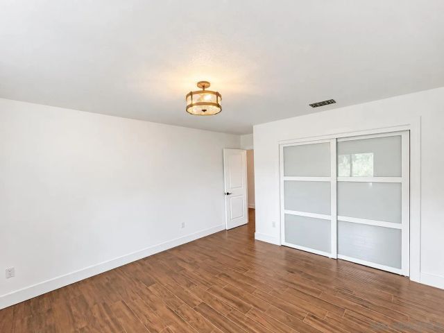 1229 Sandra Circle, Vista, CA 92083